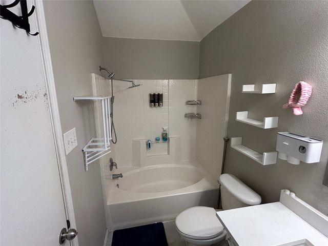 1949 Sampsell Drive, Dallas, TX 75051