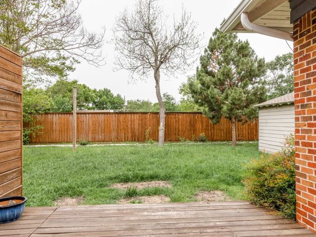 9520 Ash Creek Drive, Dallas, TX 75228