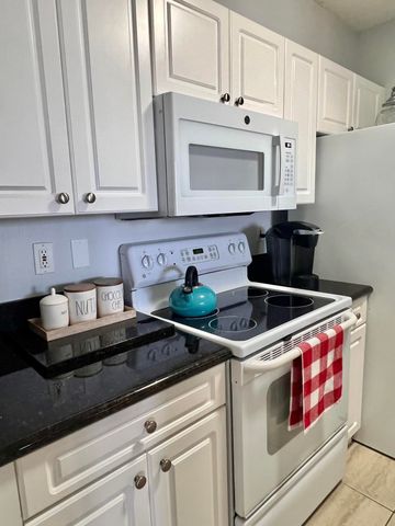 651 Okeechobee Boulevard 706, West Palm Beach, FL 33401