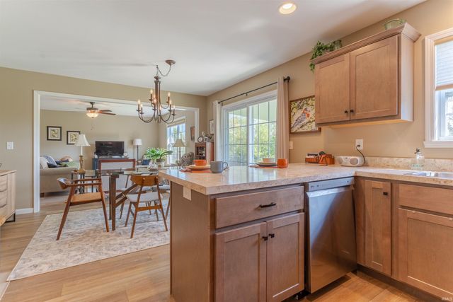 326 Wabash Circle, Chandler, IN 47610