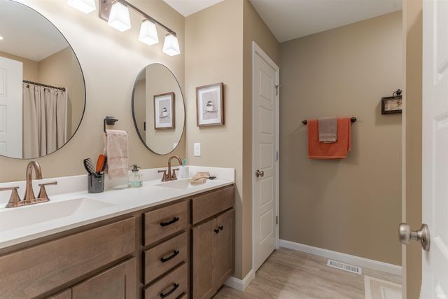 326 Wabash Circle, Chandler, IN 47610