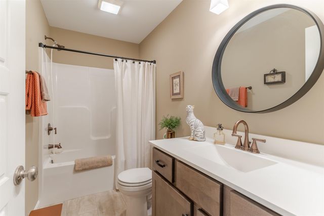 326 Wabash Circle, Chandler, IN 47610