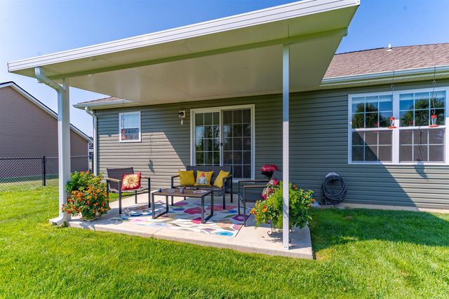 326 Wabash Circle, Chandler, IN 47610