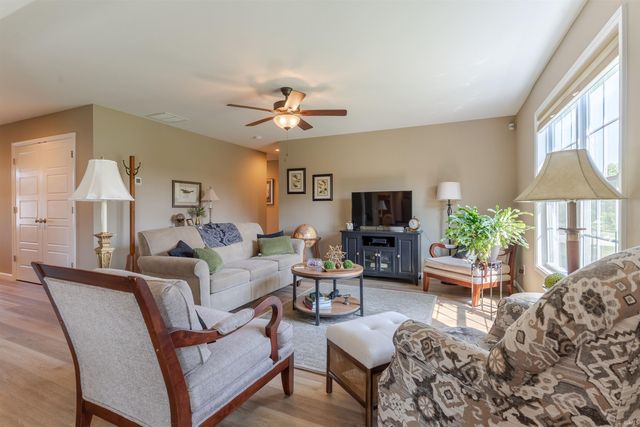 326 Wabash Circle, Chandler, IN 47610