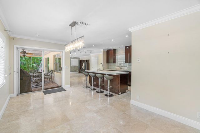 317 NE 2ND Street, Boca Raton, FL 33432
