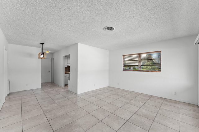 263 SE 8TH Terrace, Deerfield Beach, FL 33441