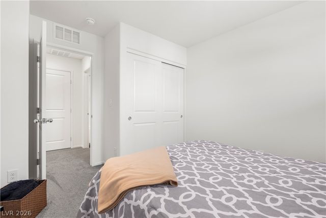 1128 Scarlet Sparrow Street, Henderson, NV 89011