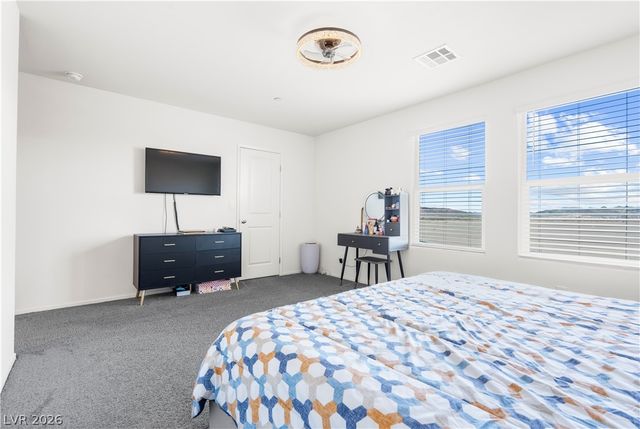 1128 Scarlet Sparrow Street, Henderson, NV 89011
