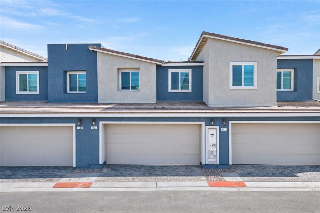 1128 Scarlet Sparrow Street, Henderson, NV 89011 — photo 2