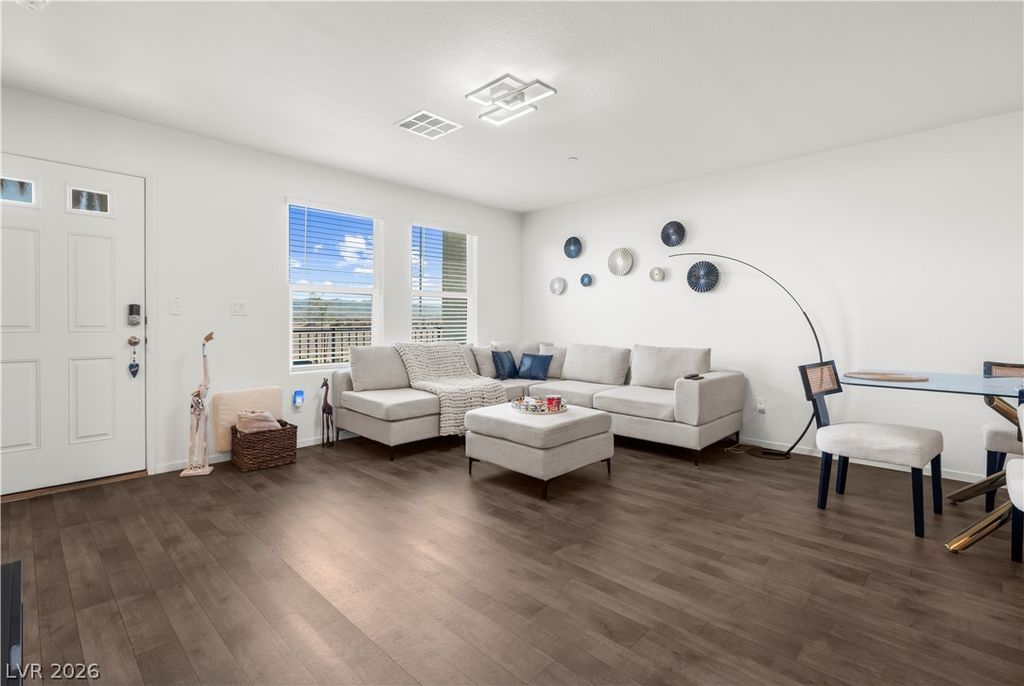 1128 Scarlet Sparrow Street, Henderson, NV 89011 — photo 5