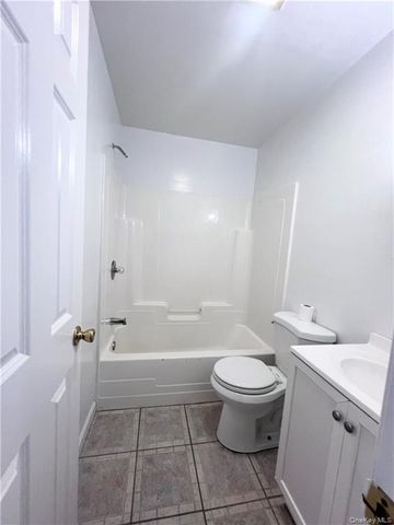 61 Ashland Avenue 1FL, New Rochelle, NY 10801
