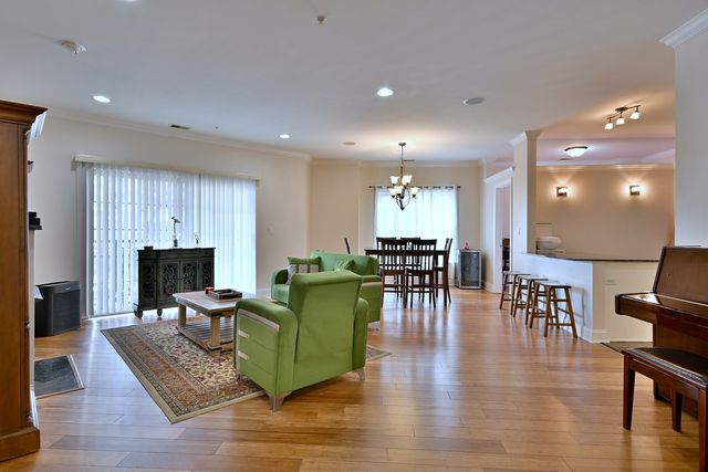 4953 Oakton Street 205, Skokie, IL 60077