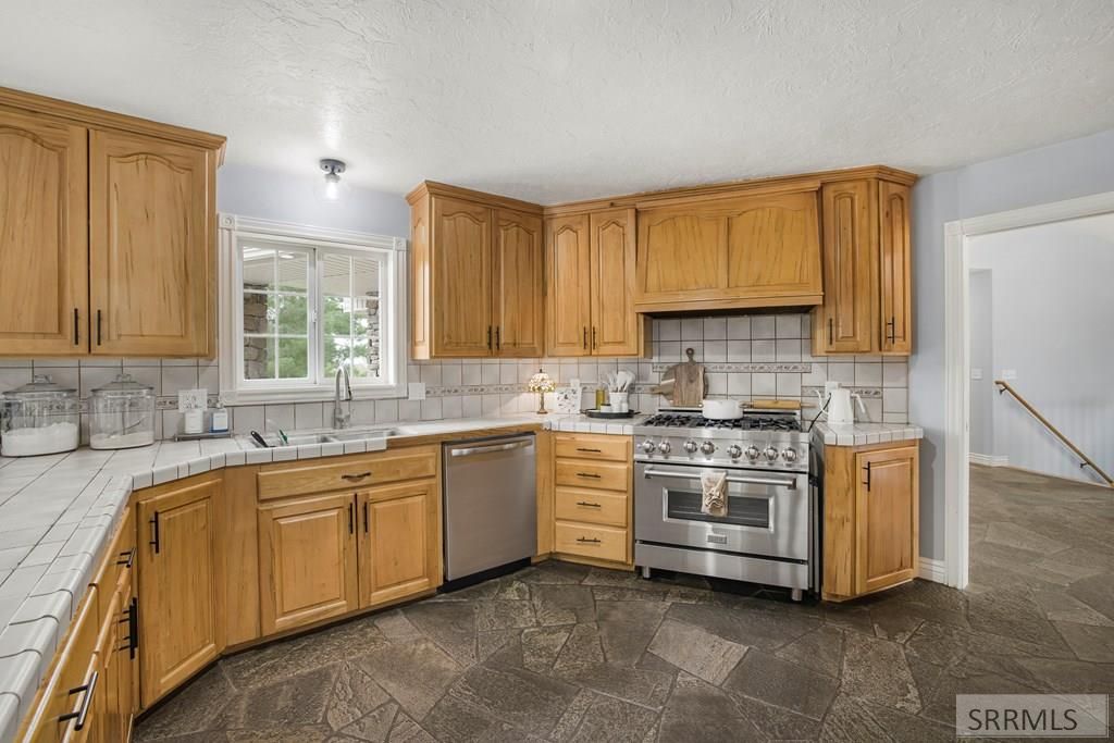 Image 12 of property listing at 5335 Fox Creek Hollow, Victor, ID 83455