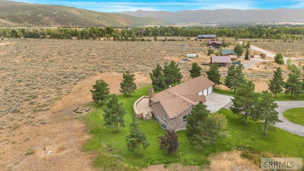 Image 41 of property listing at 5335 Fox Creek Hollow, Victor, ID 83455