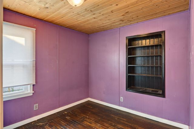 1307 E Gordon Ave, Spokane, WA 99207