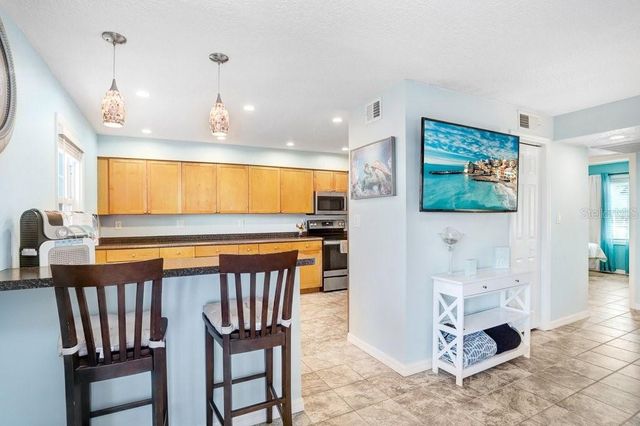 5012 STARFISH DRIVE SE B, St Petersburg, FL 33705