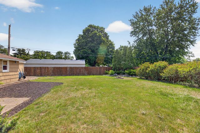 8801 Chicago Avenue S, Bloomington, MN 55420