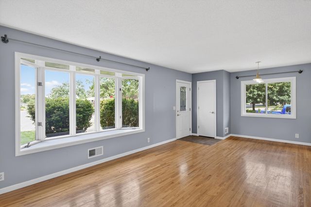8801 Chicago Avenue S, Bloomington, MN 55420