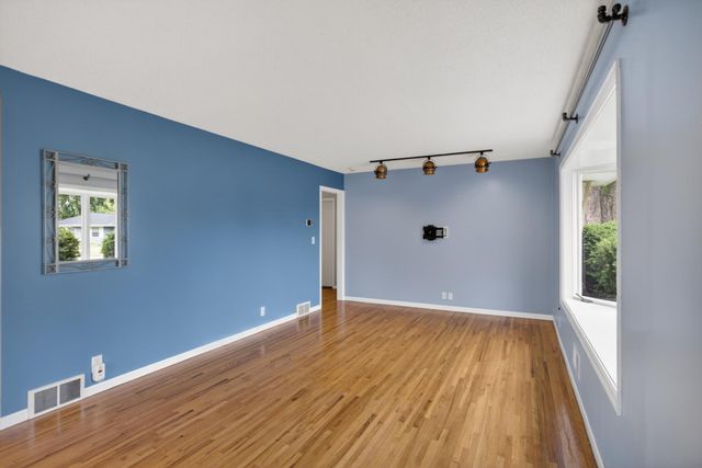 8801 Chicago Avenue S, Bloomington, MN 55420