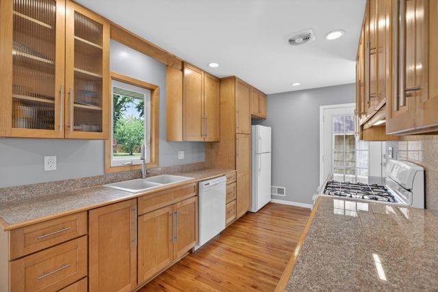 8801 Chicago Avenue S, Bloomington, MN 55420