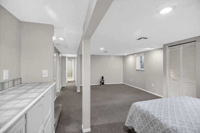 8801 Chicago Avenue S, Bloomington, MN 55420