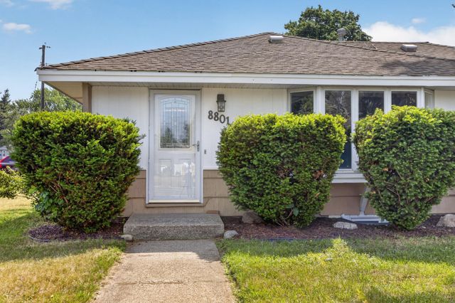8801 Chicago Avenue S, Bloomington, MN 55420