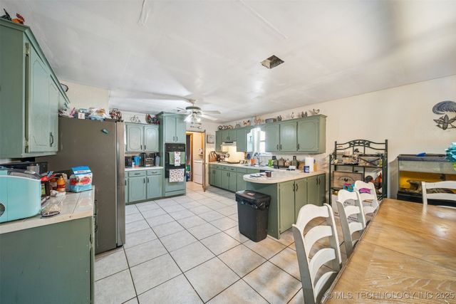 2702 S 27th Street, Muskogee, OK 74401