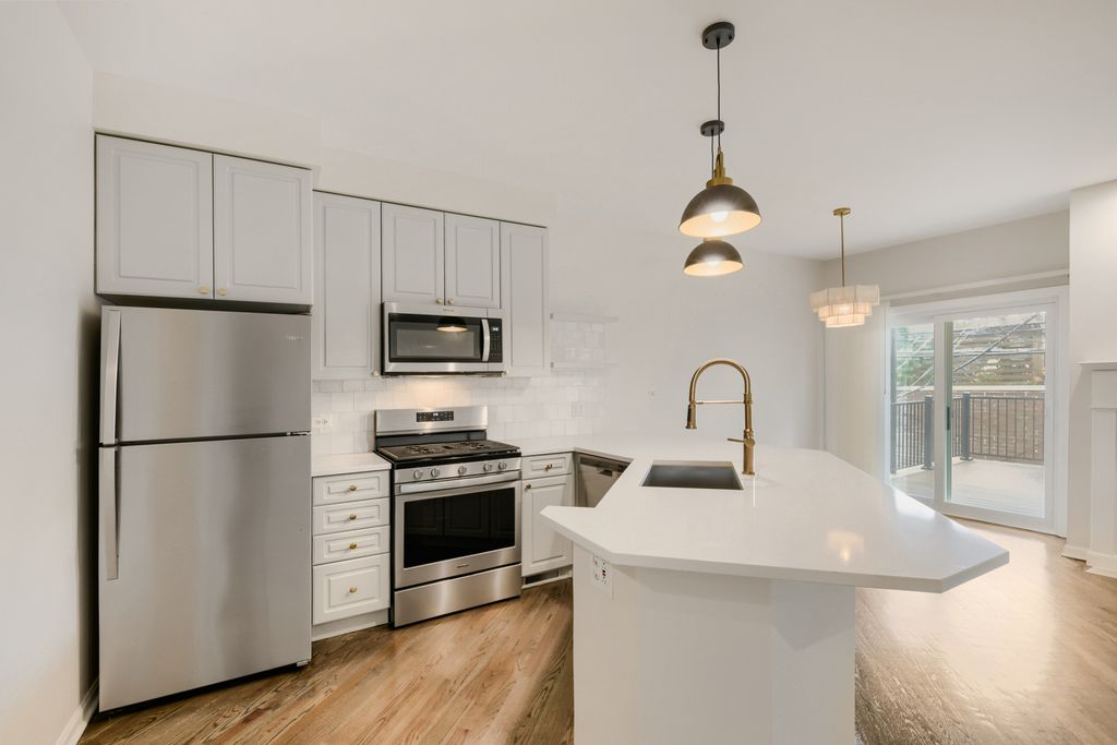 1357 W Fullerton Avenue B, Chicago, IL 60614 — photo 4