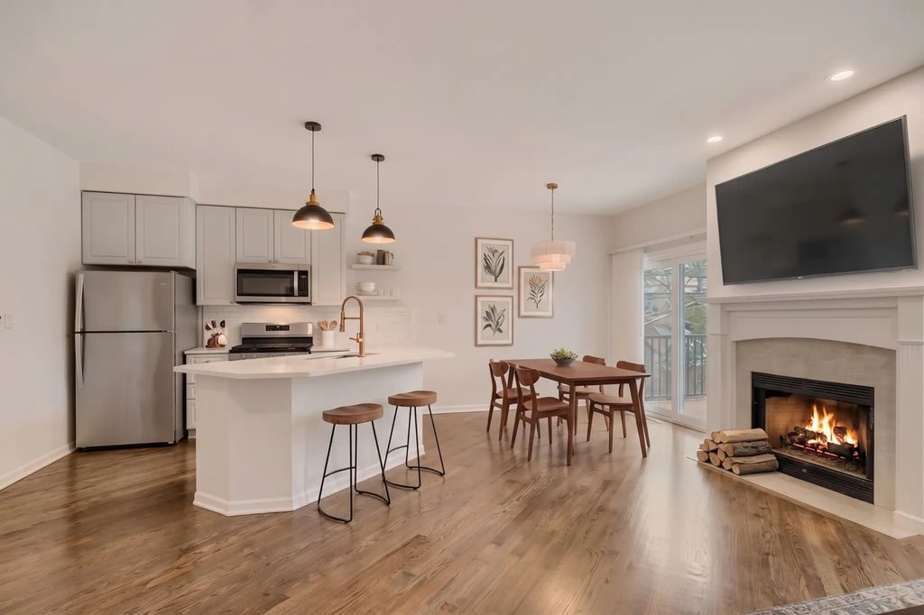 1357 W Fullerton Avenue B, Chicago, IL 60614 — photo 5