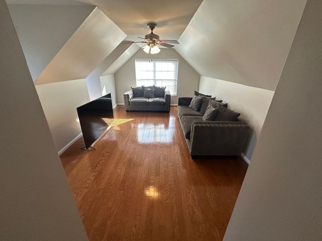 2402 Brookstone Pl, Mount Juliet, TN 37122