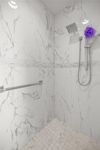 11041 WHITE TERRACE, Oxford, FL 34484