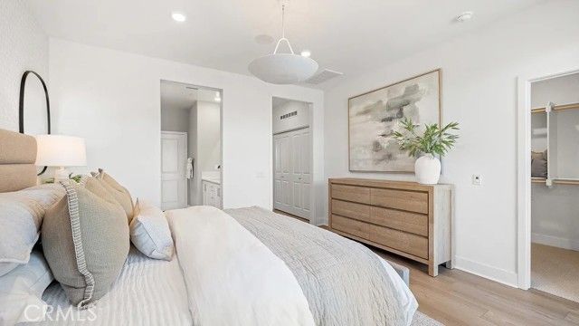 832 Sonia, Irvine, CA 92618