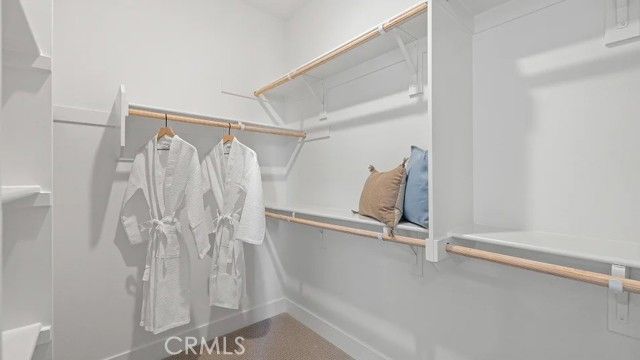 832 Sonia, Irvine, CA 92618