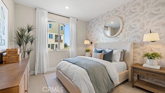 832 Sonia, Irvine, CA 92618