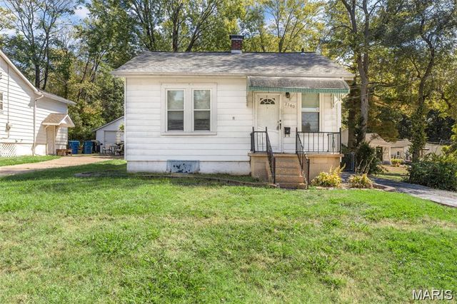 2340 Burns Avenue, Overland, MO 63114