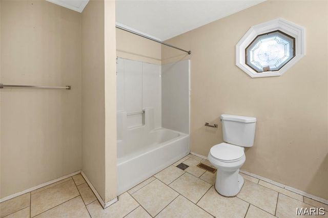 2340 Burns Avenue, Overland, MO 63114