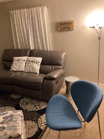 1910 S 12th Street, Waco, TX 76706