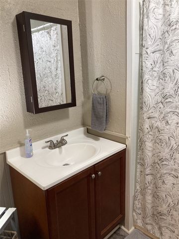 1910 S 12th Street, Waco, TX 76706