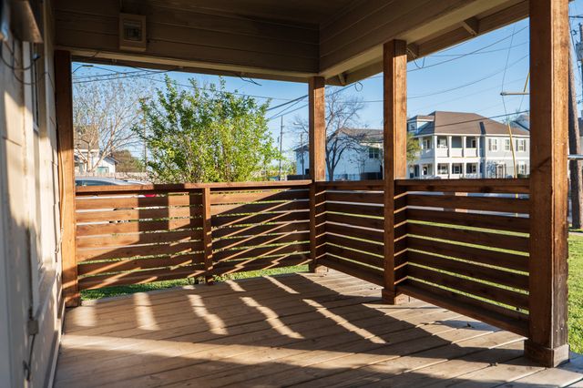 1910 S 12th Street, Waco, TX 76706