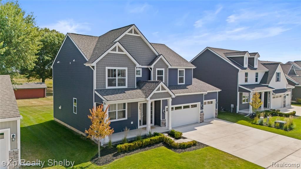 52090 Wellington Valley Drive, Macomb, MI 48042