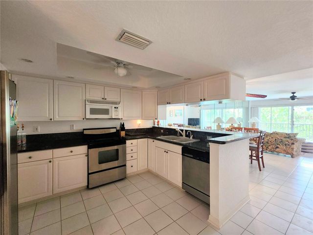 14883 SEMINOLE TRAIL 130, Seminole, FL 33776