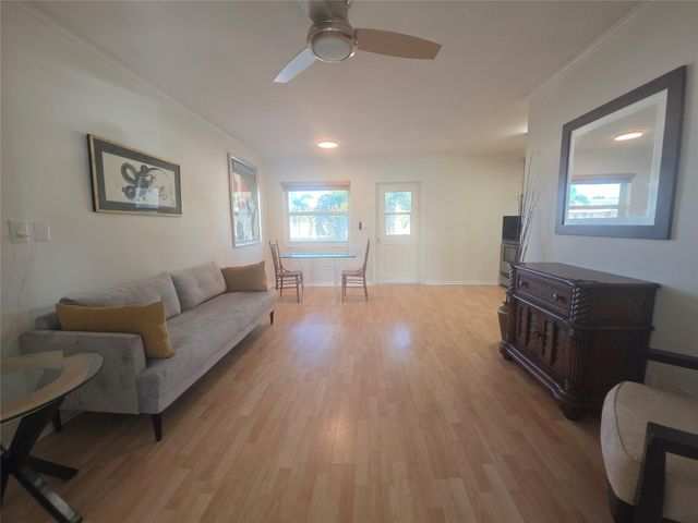 2131 NE 42nd Ct 208E, Lighthouse Point, FL 33064