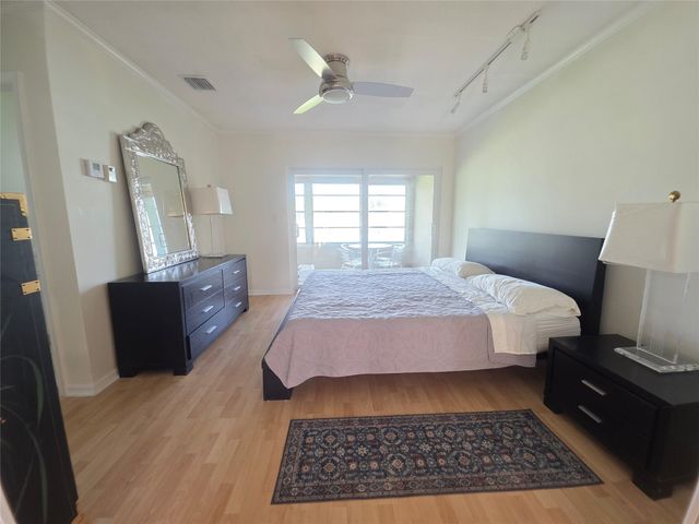 2131 NE 42nd Ct 208E, Lighthouse Point, FL 33064