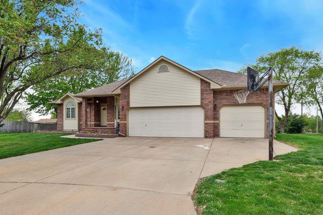 5 TAYLOR CT, Augusta, KS 67010