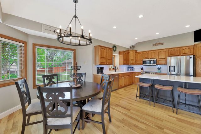 5 TAYLOR CT, Augusta, KS 67010