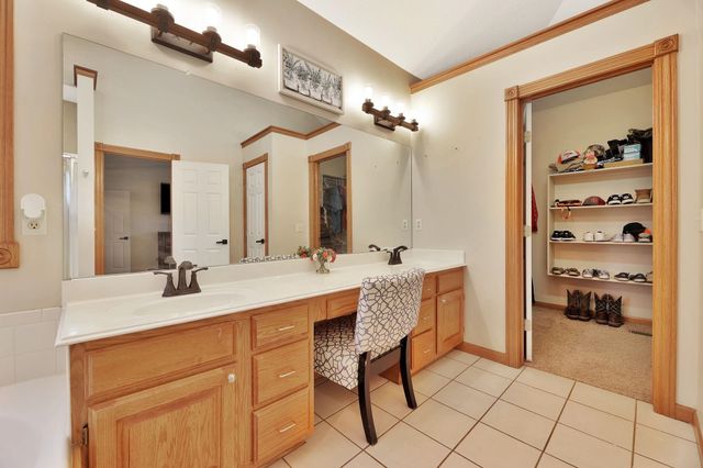 5 TAYLOR CT, Augusta, KS 67010