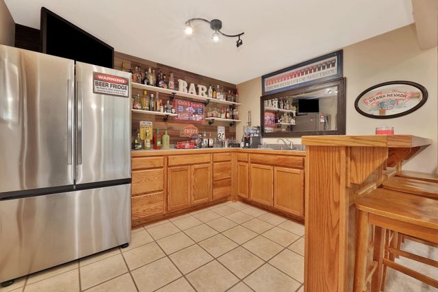 5 TAYLOR CT, Augusta, KS 67010