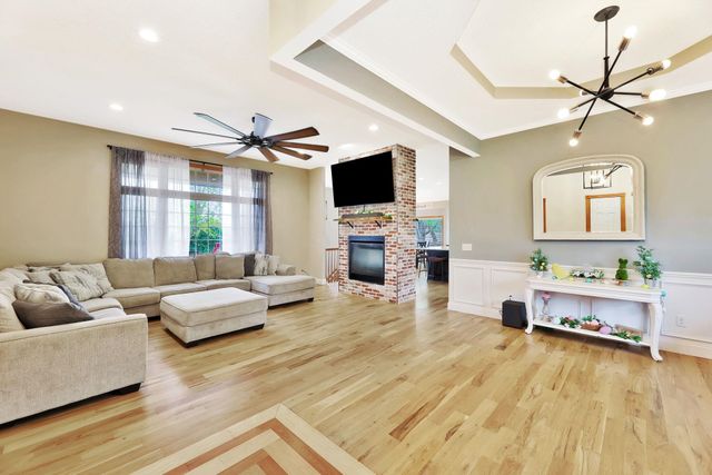 5 TAYLOR CT, Augusta, KS 67010