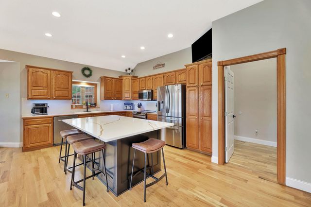 5 TAYLOR CT, Augusta, KS 67010