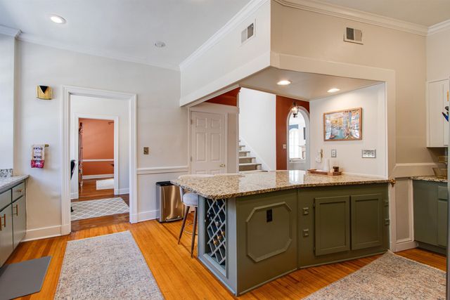 711 S MCLEAN BLVD, Memphis, TN 38104